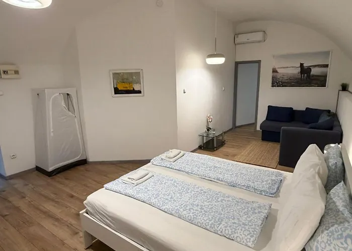 Travel Апартаменты *